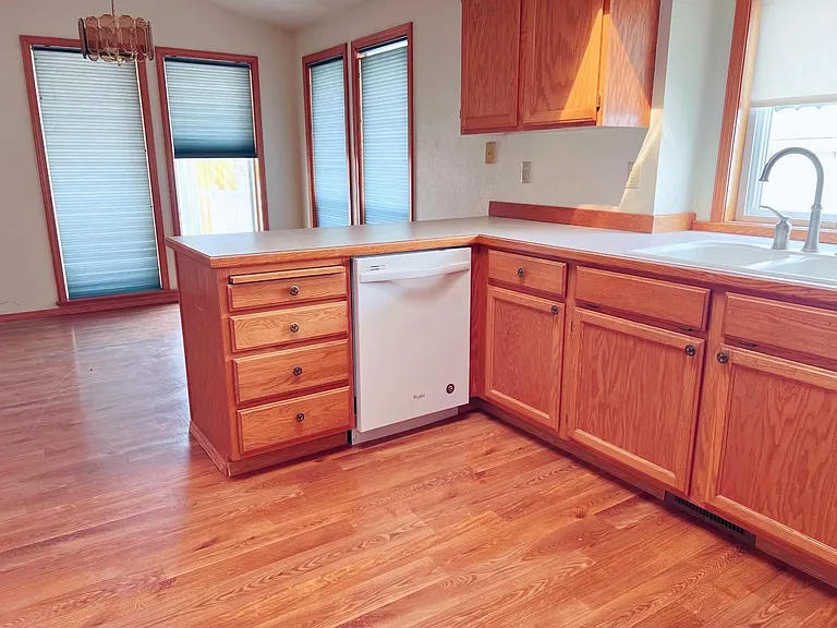 2241 N Coolwater Ave — Photo 5