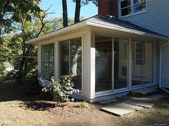 3rd image of 569 Belden Hill Rd