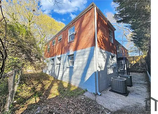 1328 Sharon St NW — Photo 14