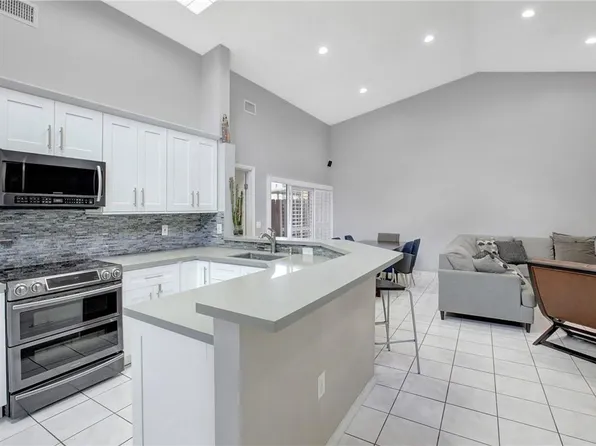 208 SW 159th Way, Sunrise, FL 33326
