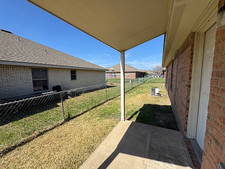 2801 Alma Dr — Photo 21