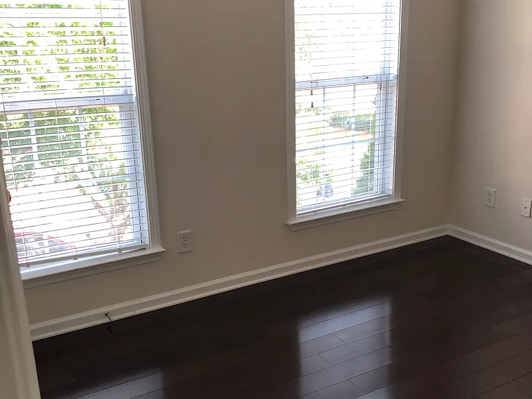 908 Wendlebury Ct — Photo 30