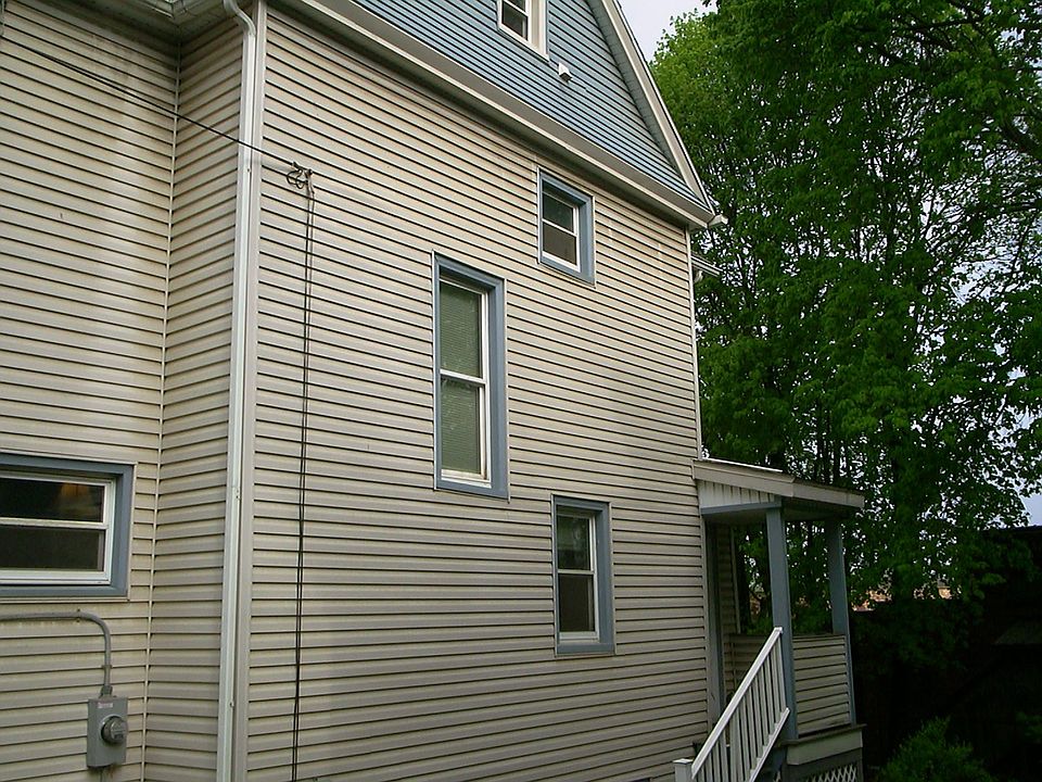 1st image of 410 W 8th St
