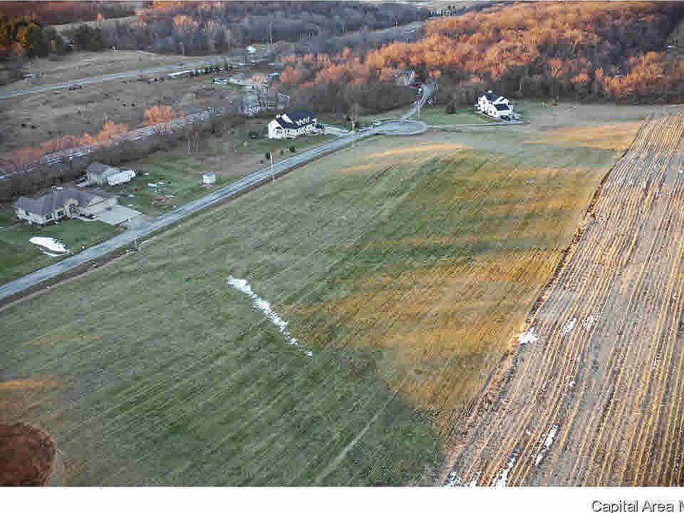 1st image of 13 E Meadow Creek Ln