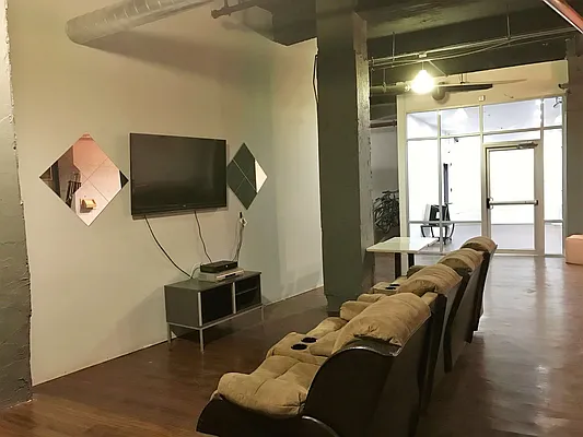 Rented by Pearl Realty Management LLC | media 10