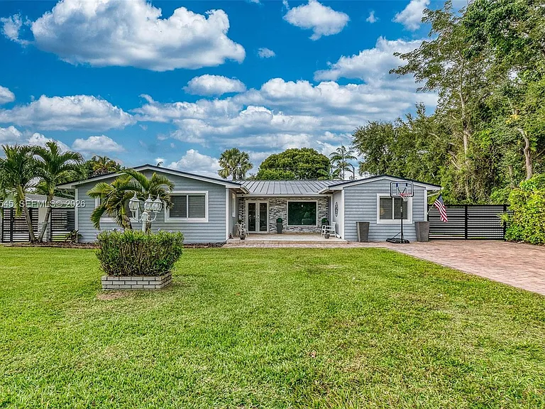 17420 SW 84th Ct — Photo 31