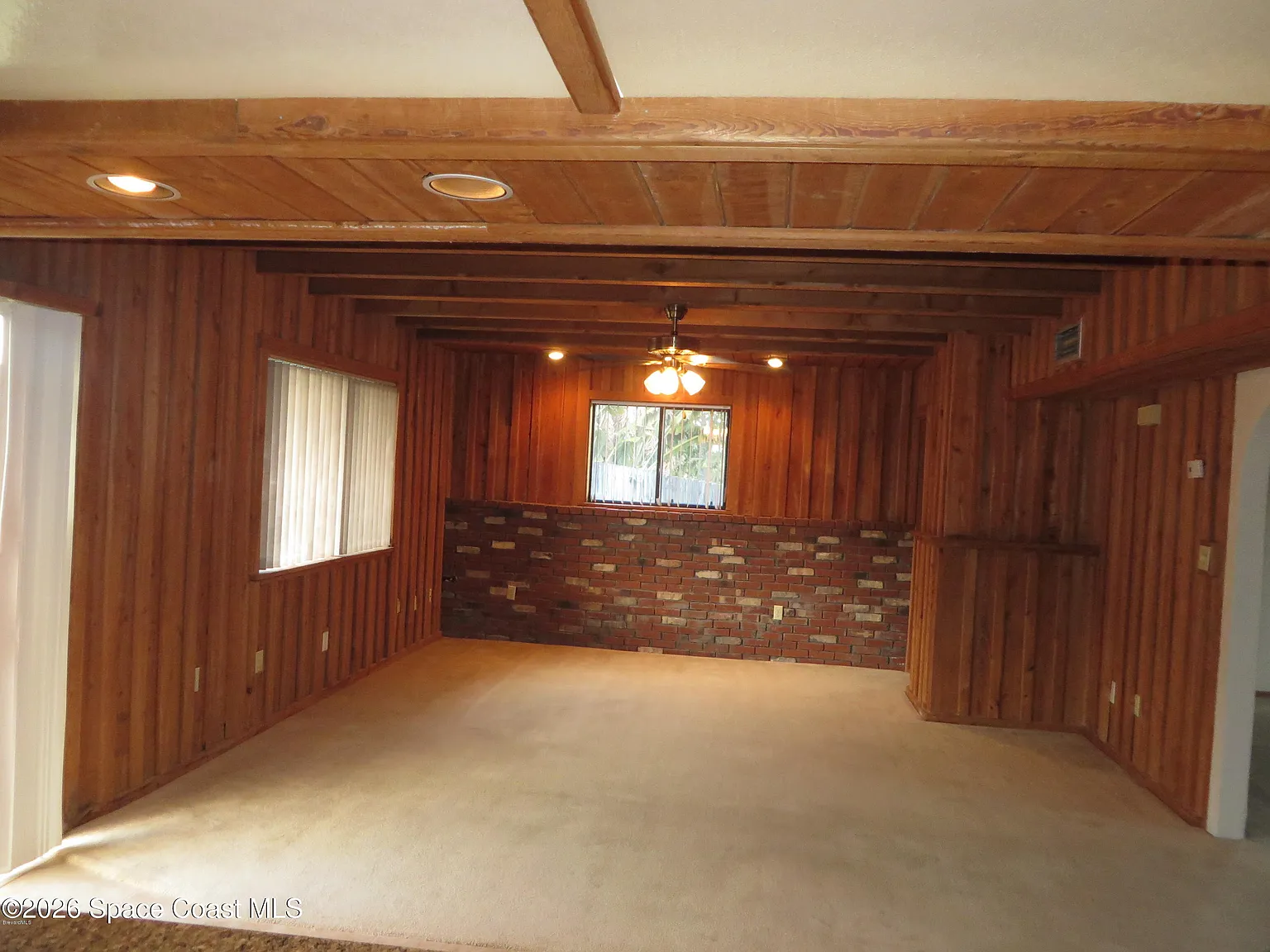 4 bed, 3.5 bath, 2540 sqft, $2,700 — Photo 2