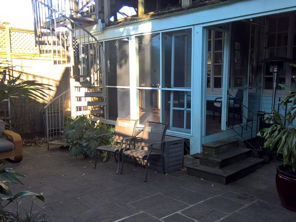 1st image of 700 Touro St