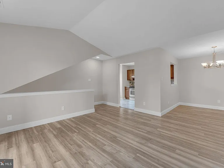 620 Covington Ct — Photo 6