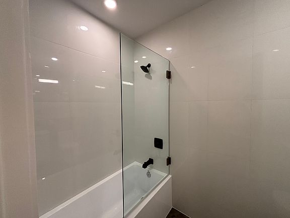 4th image of 50 Grace St #1RR