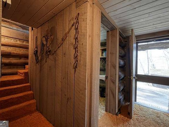 4th image of 2305 Ridgecrest Cir