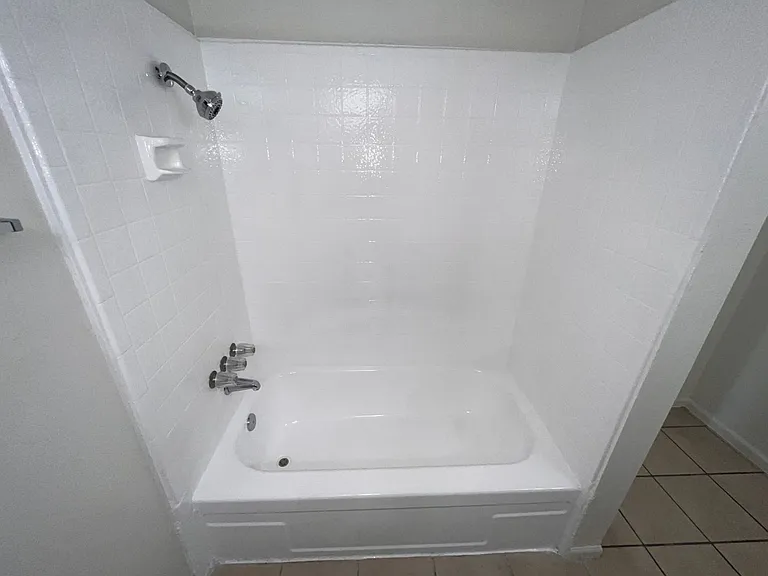 Cypress Apartments — Photo 22