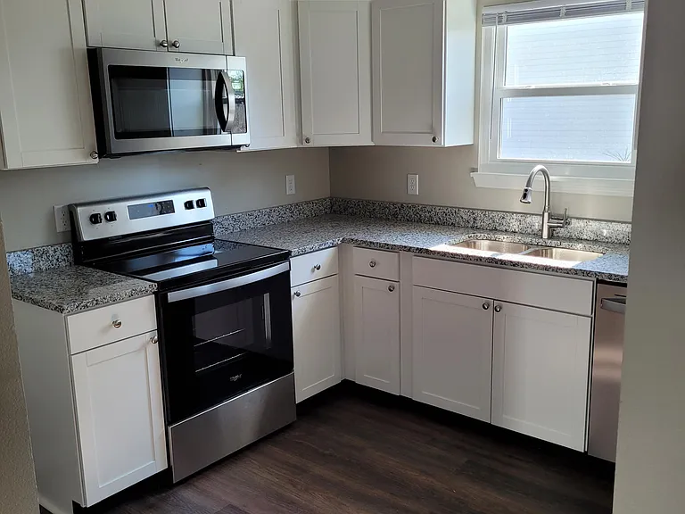 118 Bent Stream Ln — Photo 9