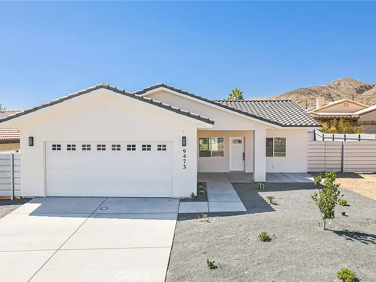 9473 Palm Dr — Photo 1