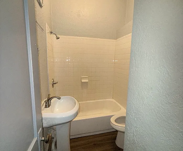 1710 Hardy St — Photo 14