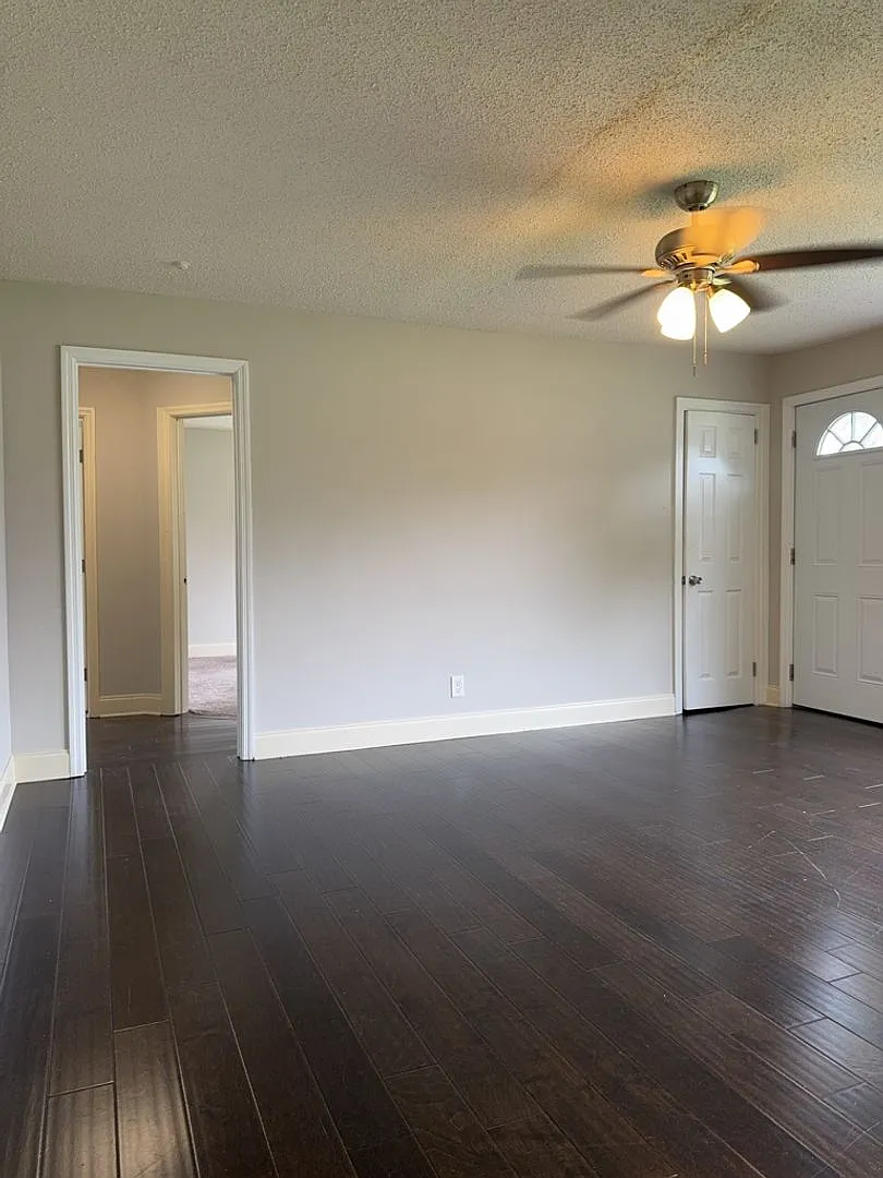 3 bedroom 1 bathroom Home in Augusta, GA — Photo 3