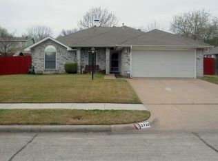 3735 Constitution Dr, Grand Prairie, TX 75052