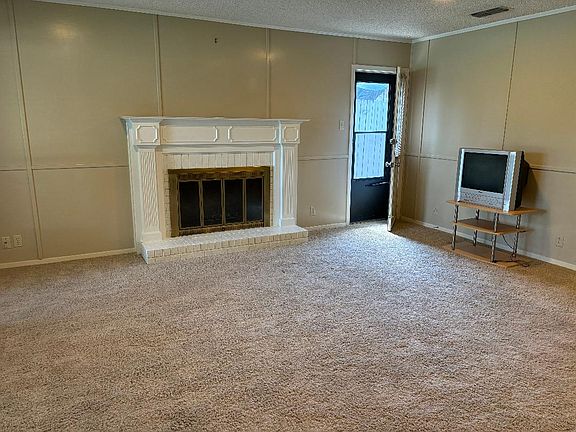 3rd image of 522 Woodland Hills Dr #522