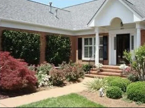 1010 Southbridge Ln, Chattanooga, TN 37405