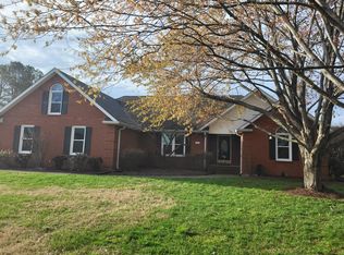 511 Kings Ridge Dr, Murfreesboro, TN 37129