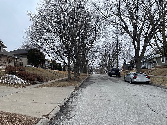 4th image of 5009 Western Ave