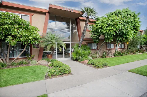 16220 Cornuta Apartments Photo 1