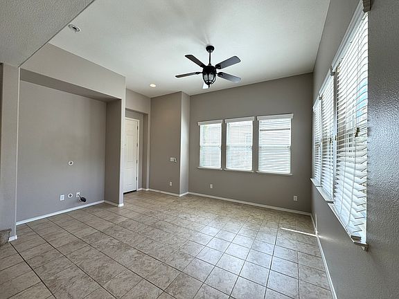 4th image of 4060 Trenton Ave