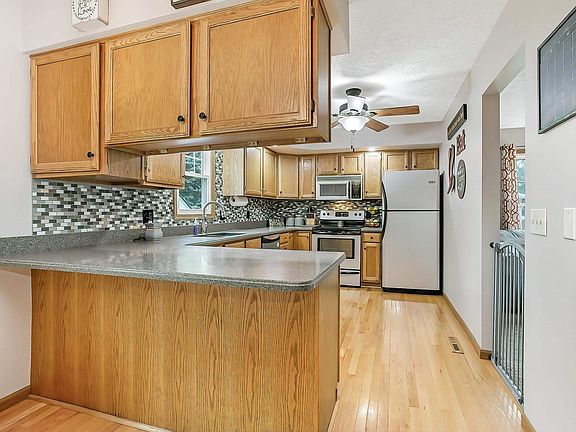 2nd image of 4670 Atwood Ct