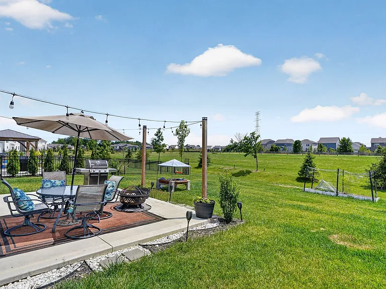 3805 Mantle Dr — Photo 46