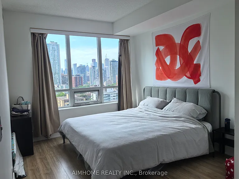 28 Linden St #1305 — Photo 11