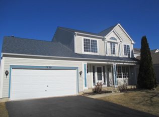 1530 Charlotte Cir, Naperville, IL 60564