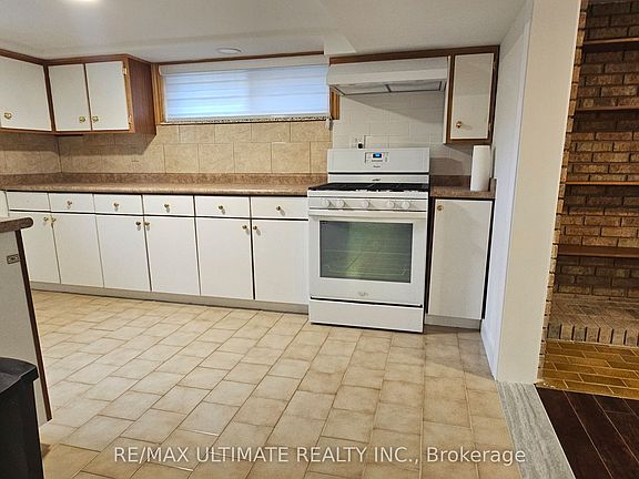 5th image of 136 Rustic Rd #Basement