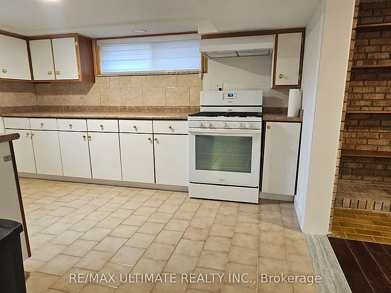 136 Rustic Rd #BASEMENT — Photo 5