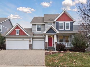 1056 Rosemary Cir, Chaska, MN 55318