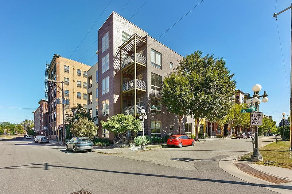 1st image of 196 10th St E #111