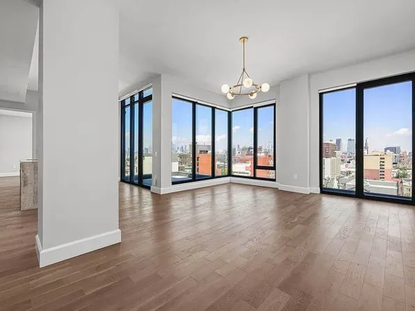 262 9th Street image 9 of 36