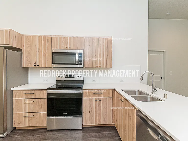 610 S Crescent Ln #1 — Photo 6