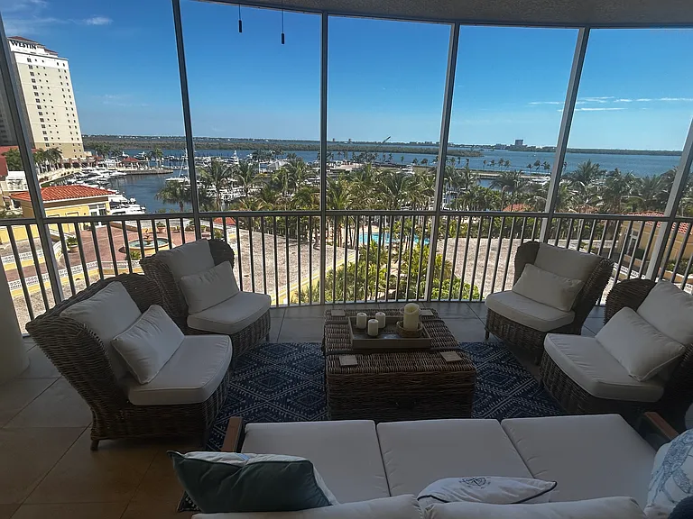 6061 Silver King Blvd #401 — Photo 9