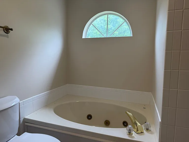 7033 Northridge Dr — Photo 13