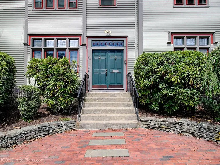 28 Narragansett Ave #1 — Photo 17