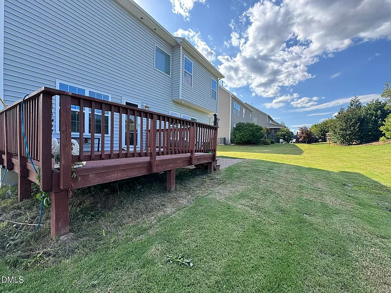 528 Walker Ranch Dr — Photo 36