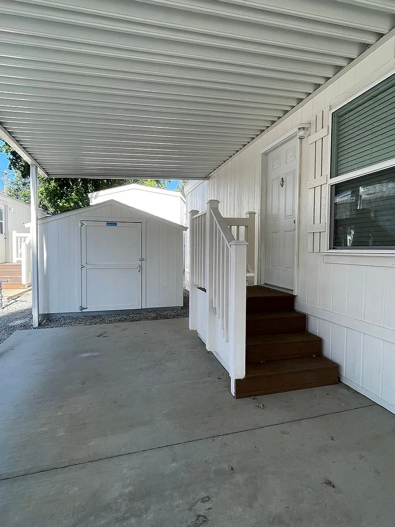 Spring Branch Trailer Park — Photo 2