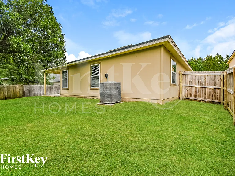 1044 Mayfair Creek Ct — Photo 15