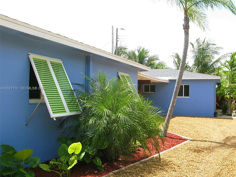 13767 Oleander Ave #E — Photo 10