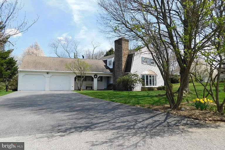 11450 Pine Hill Dr photo 1