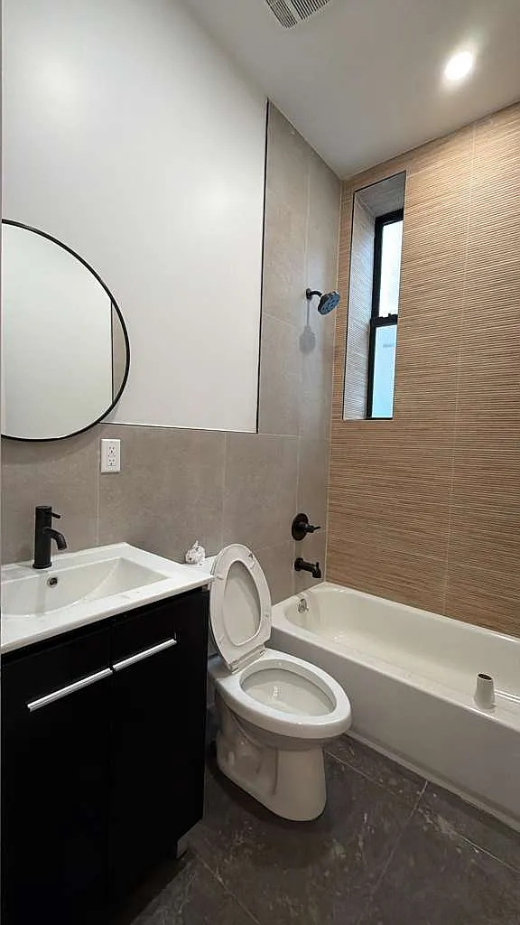 Building Photo - 729 Essex St #1A