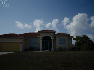 702 NW 18th Ave, Cape Coral, FL 33993