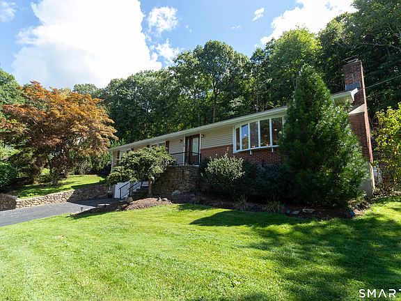 3rd image of 79 Cold Spring Circle