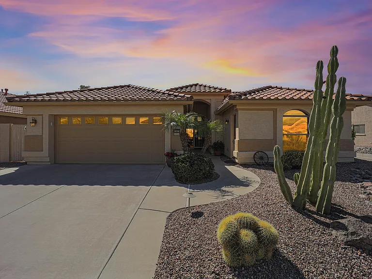 15623 W Earll Dr — Photo 11