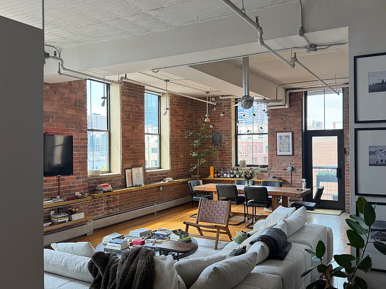2261 Blake St #5A — Photo 1
